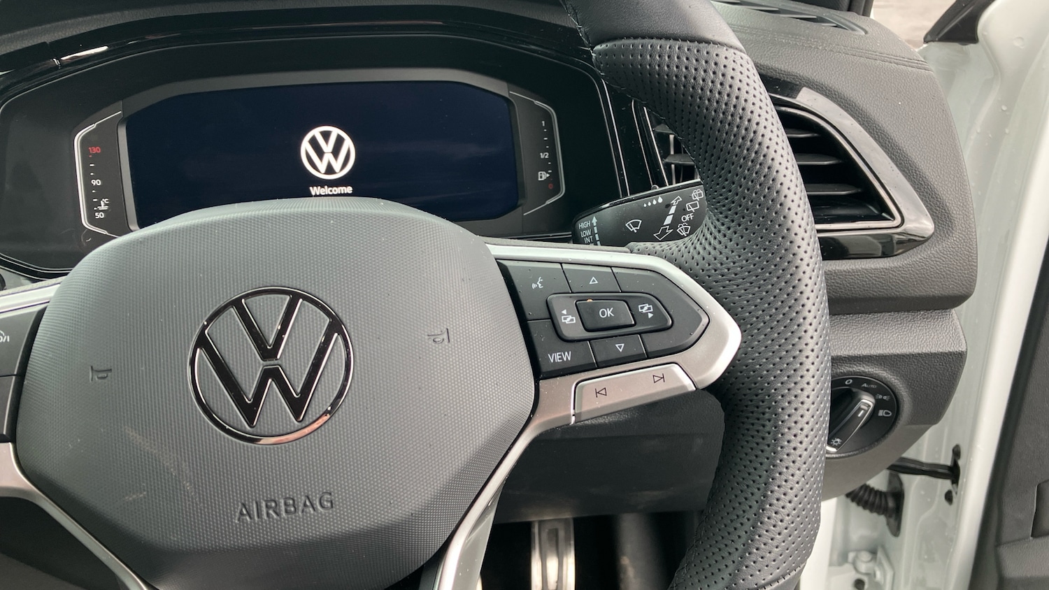Used Volkswagen T-Roc 2025 for sale - 76374280: Photo 18