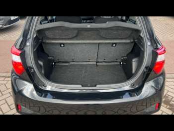 Used Toyota Yaris 2020 for sale - 74915186: Photo