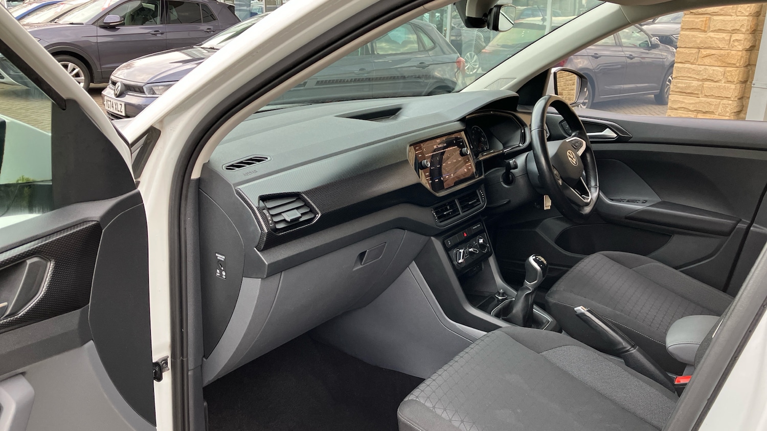 Used Volkswagen T-Cross 2021 for sale - 76517519: Photo 2