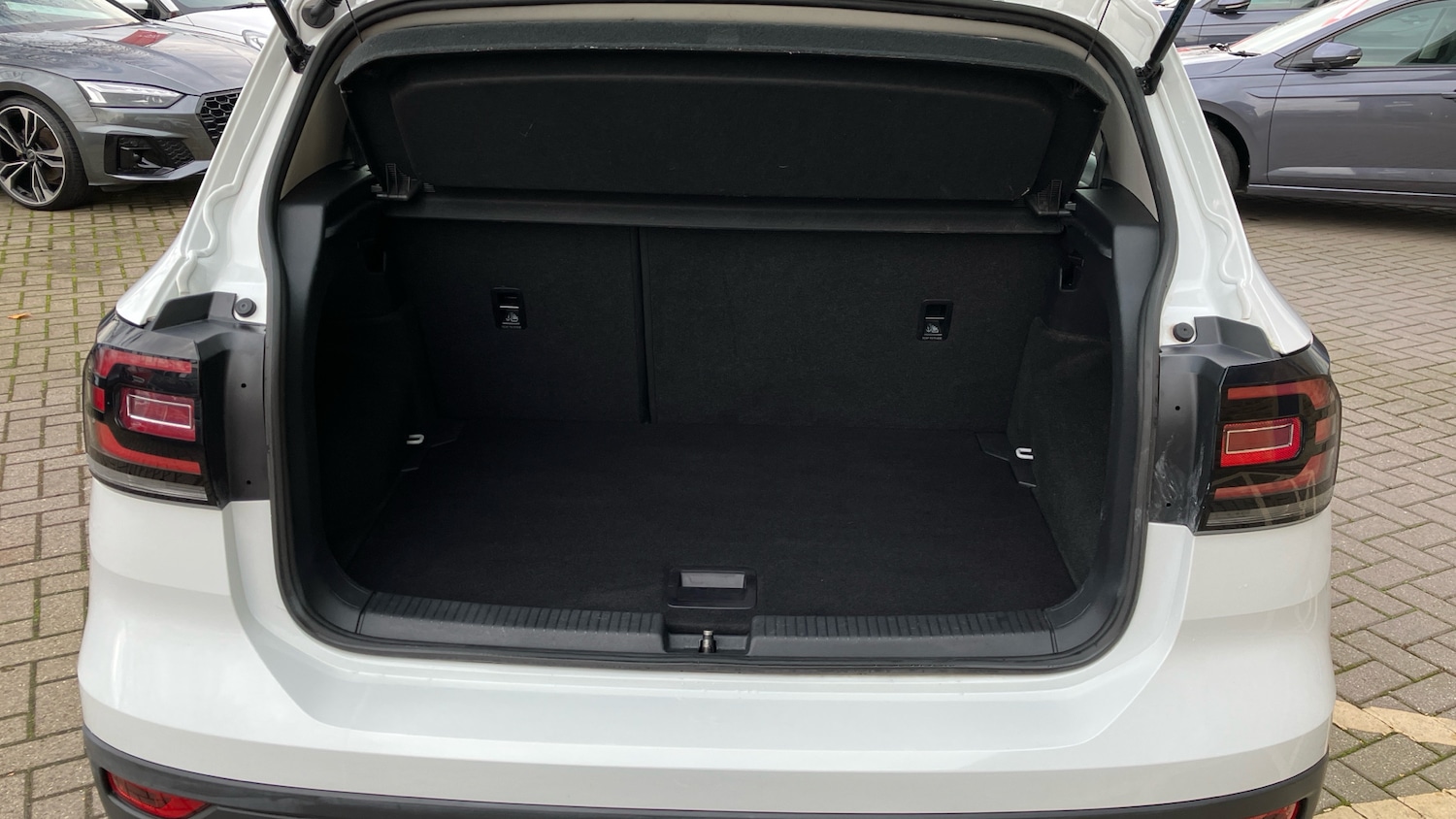 Used Volkswagen T-Cross 2021 for sale - 76517519: Photo 20