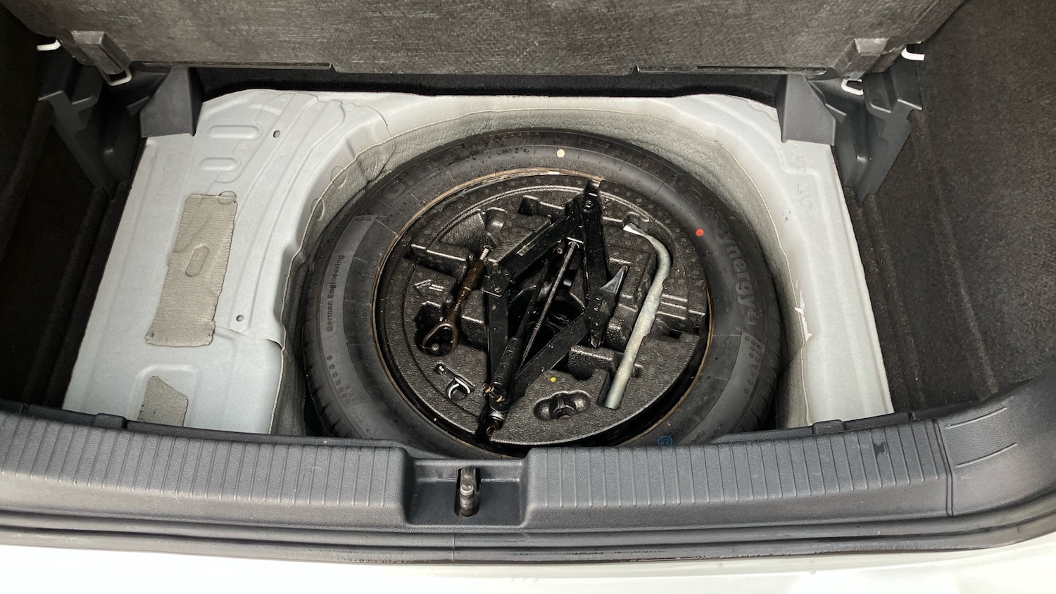 Used Volkswagen T-Cross 2021 for sale - 76517519: Photo 32