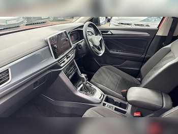 Used Volkswagen T-Roc 2022 for sale - 79512964: Photo