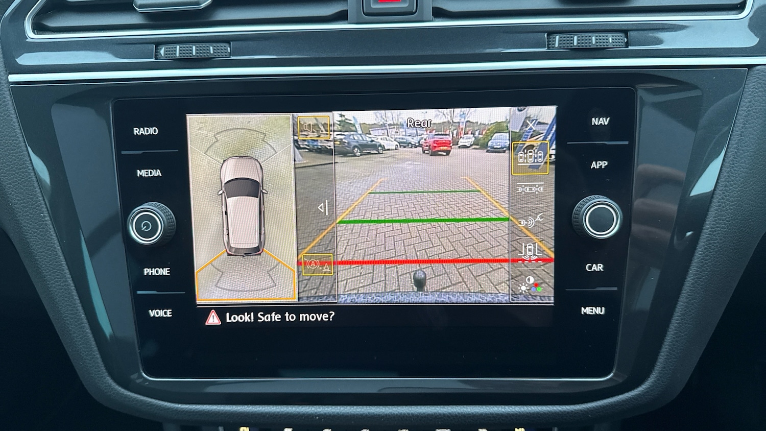 Used Volkswagen Tiguan 2020 for sale - 77759156: Photo 31