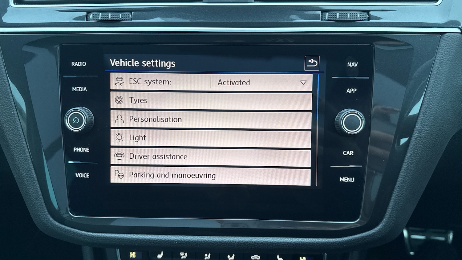 Used Volkswagen Tiguan 2020 for sale - 77759156: Photo 38