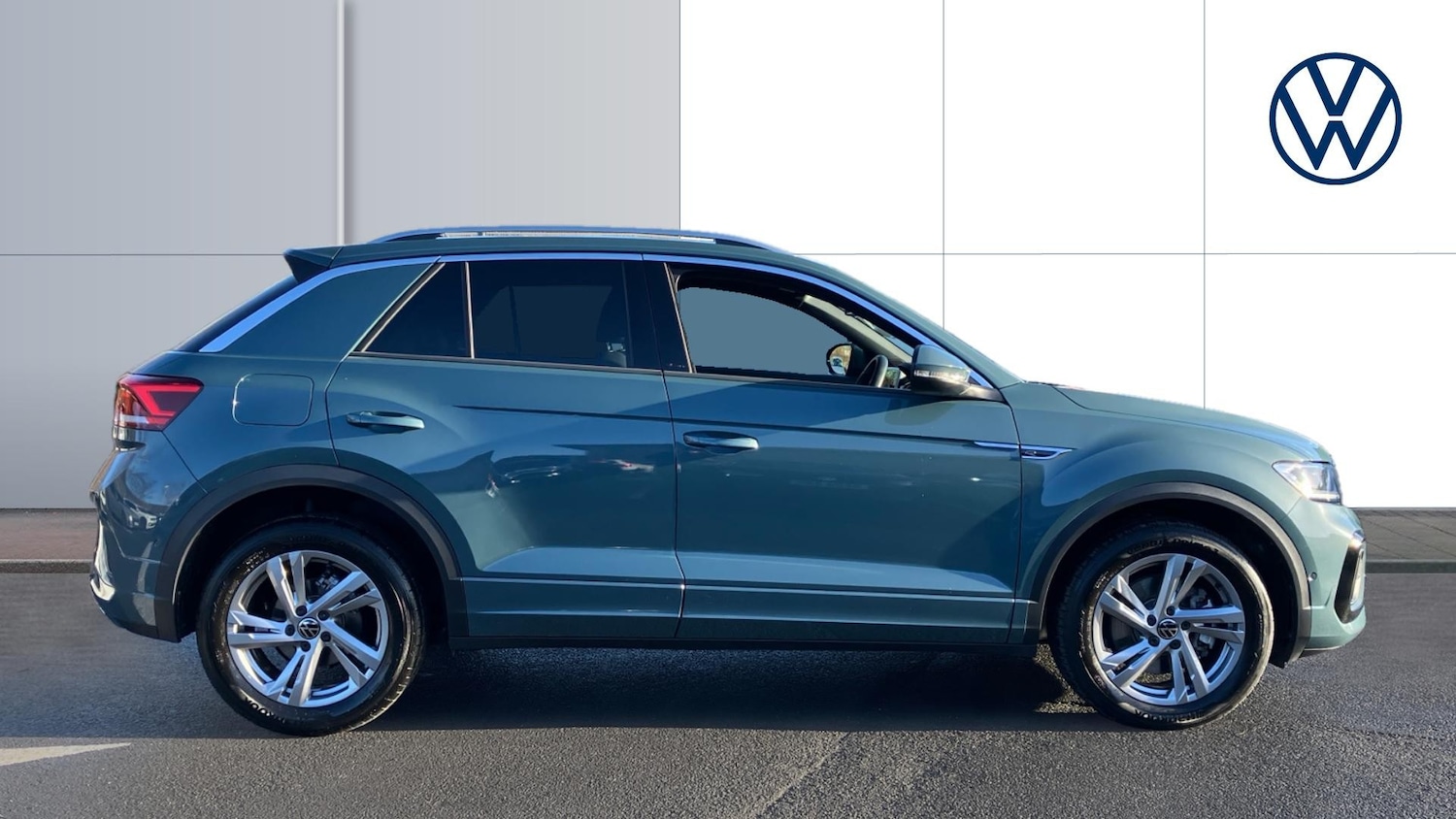 Used Volkswagen T-Roc 2025 for sale - 77777465: Photo 4
