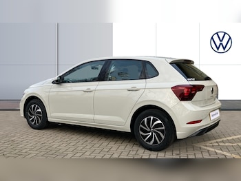 Used Volkswagen Polo 2023 for sale - 76492082: Photo