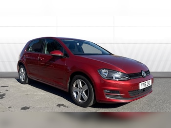 Used Volkswagen Golf 2016 for sale - 77900901: Photo