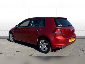 Used Volkswagen Golf 2016 for sale - 77900901: Photo