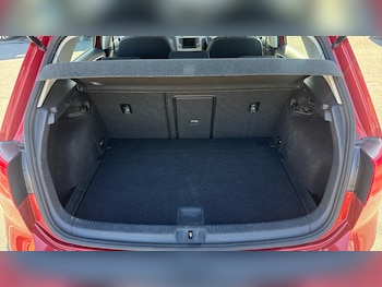 Used Volkswagen Golf 2016 for sale - 77900901: Photo