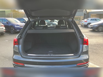 Used Audi Q3 2020 for sale - 76392205: Photo