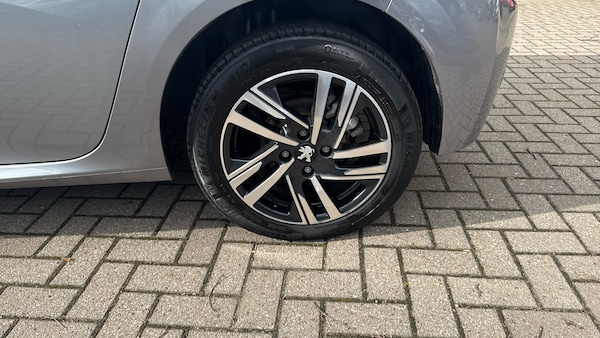 Used Peugeot 208 2023 for sale - 76262789: Photo 25