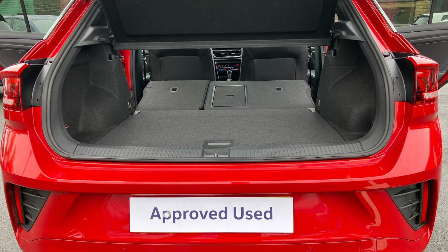 Used Volkswagen T-Roc 2024 for sale - 76319179: Photo 39