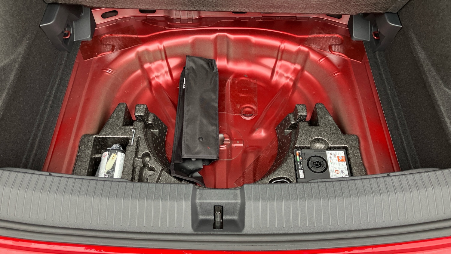 Used Volkswagen T-Roc 2024 for sale - 76319179: Photo 40