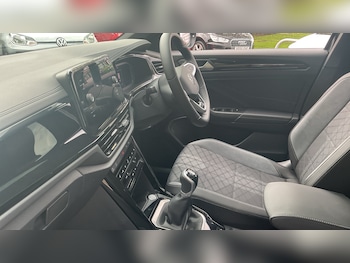 Used Volkswagen T-Roc 2026 for sale - 78281252: Photo