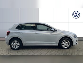 Used Volkswagen Polo 2019 for sale - 76392214: Photo