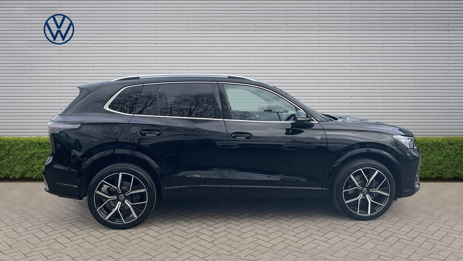 Used Volkswagen Tiguan 2025 for sale - 78039174: Photo 4