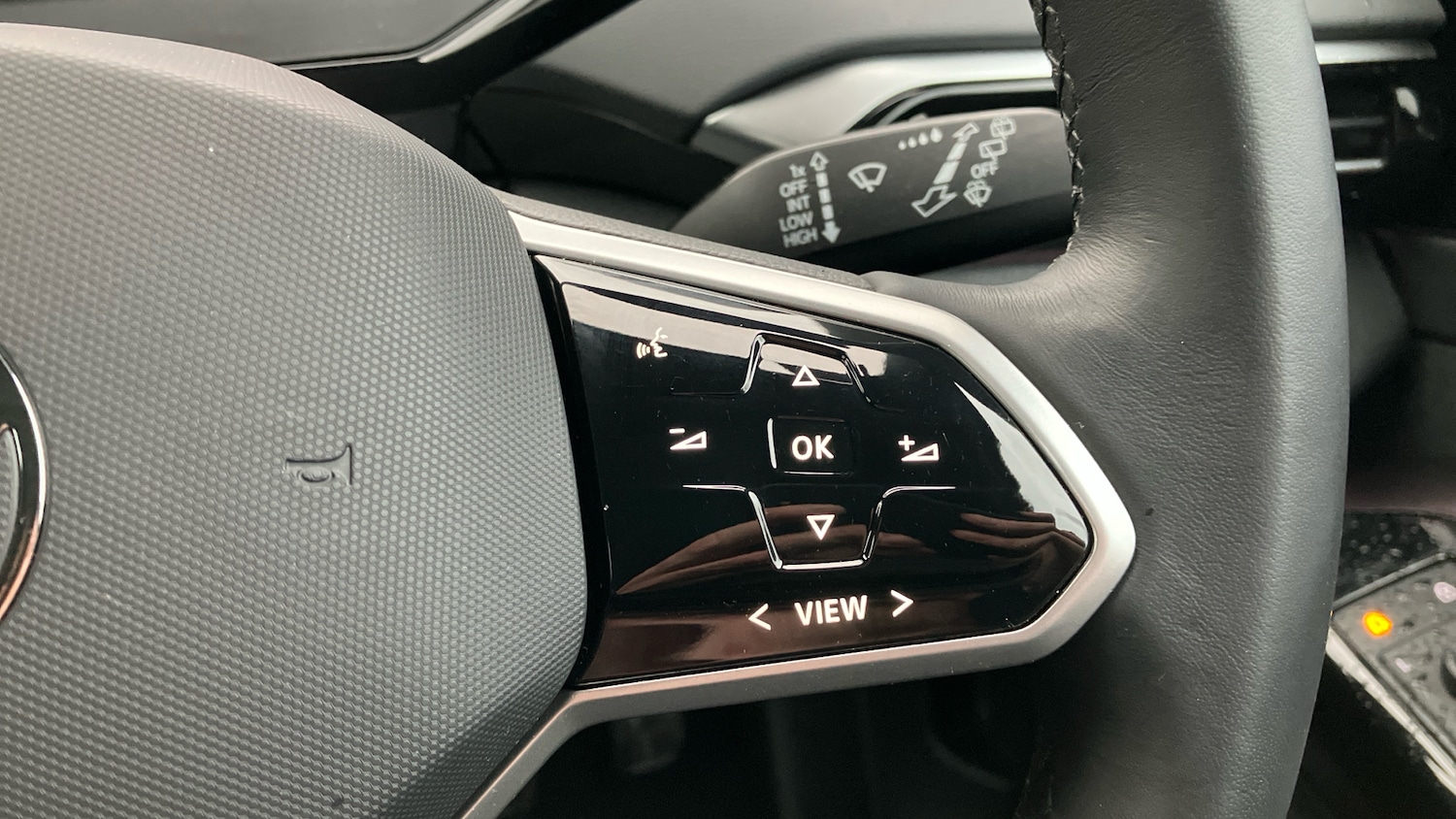 Used Volkswagen ID.4 2023 for sale - 76948178: Photo 18