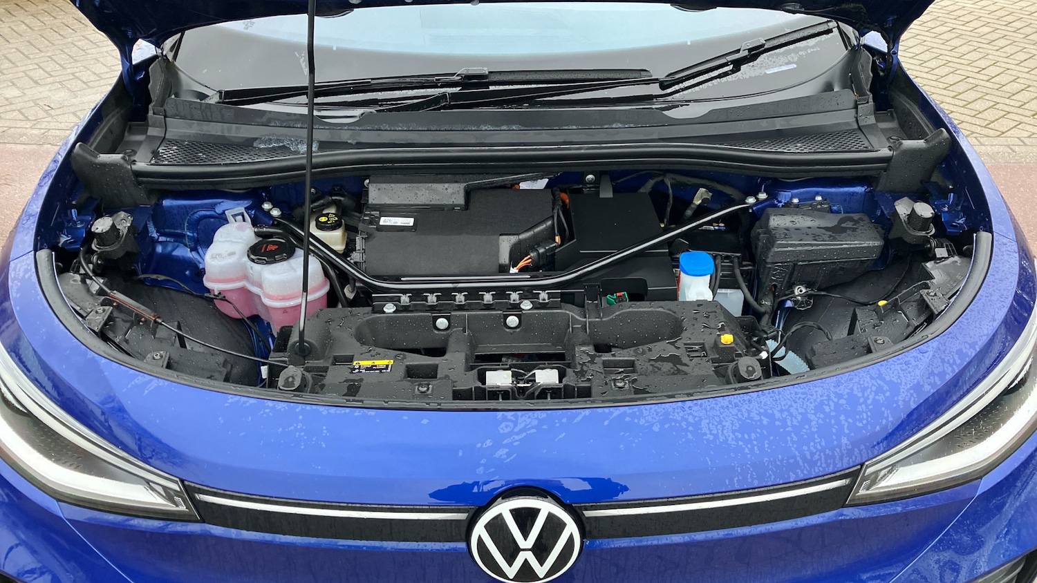 Used Volkswagen ID.4 2023 for sale - 76948178: Photo 31