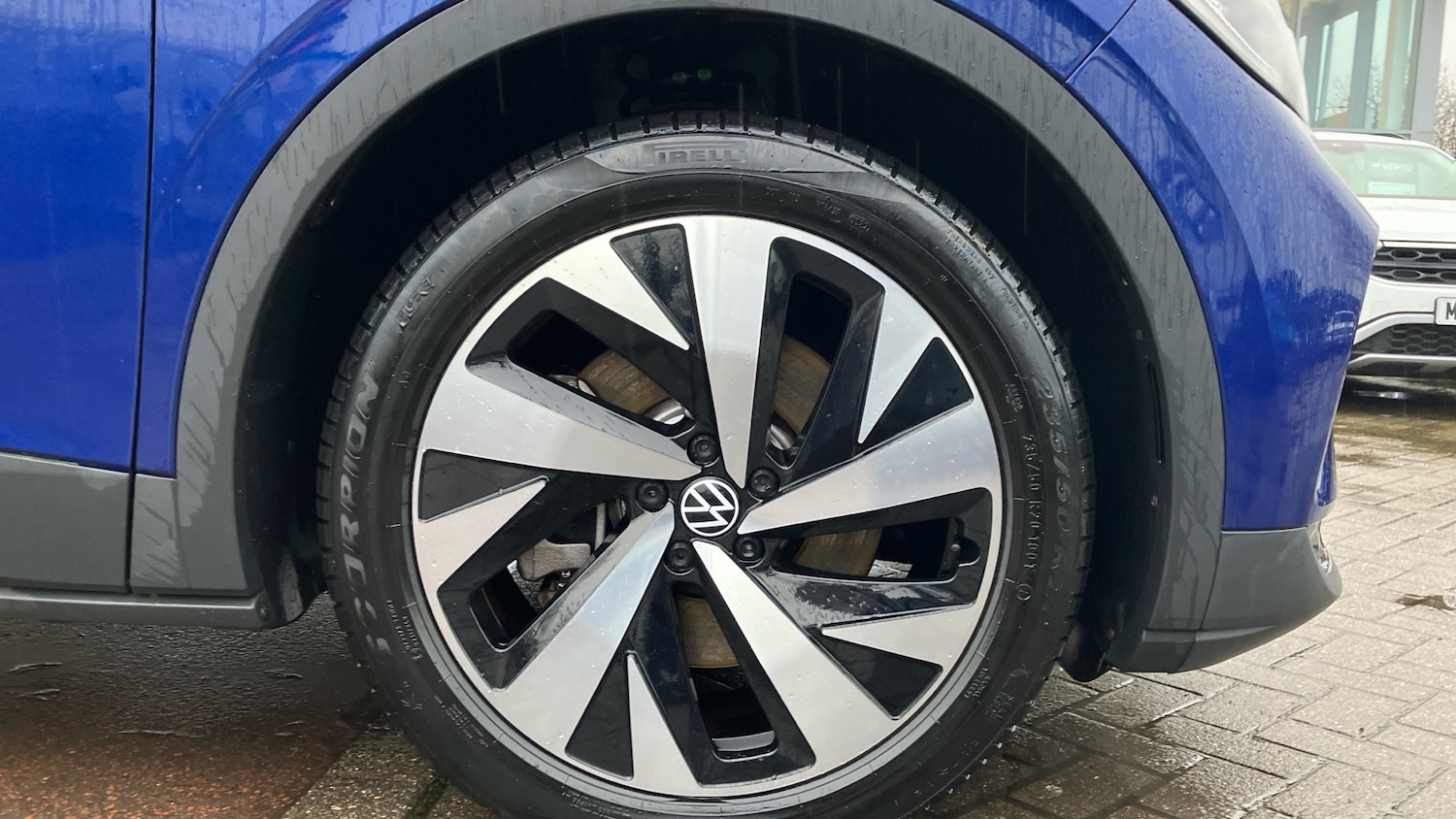 Used Volkswagen ID.4 2023 for sale - 76948178: Photo 5