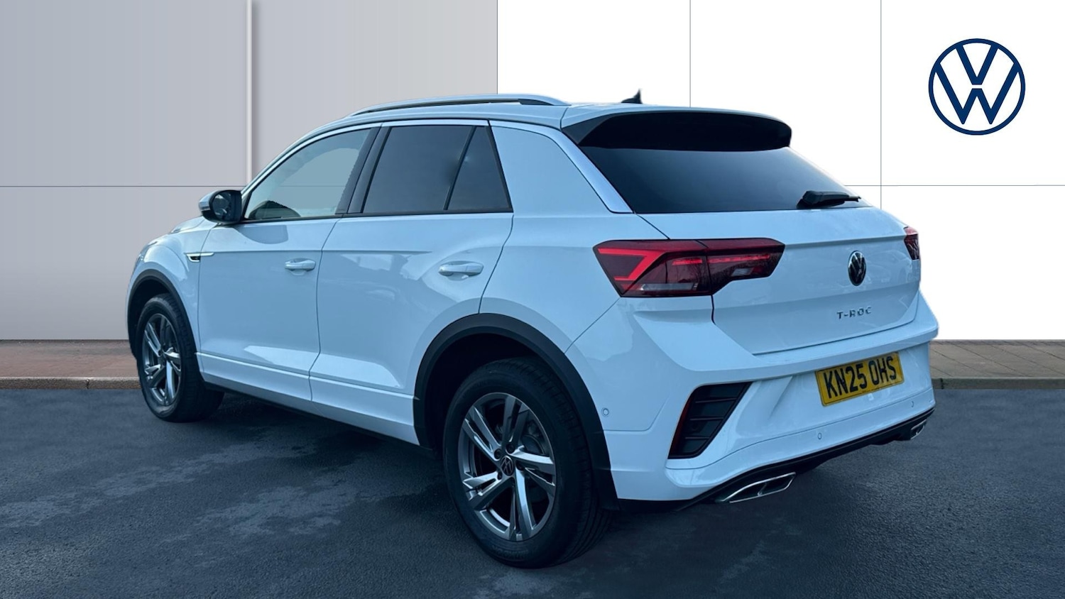 Used Volkswagen T-Roc 2025 for sale - 77342534: Photo 3