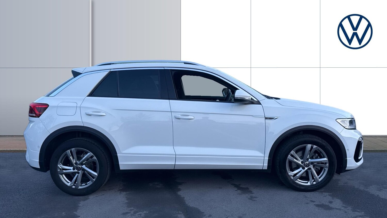 Used Volkswagen T-Roc 2025 for sale - 77342534: Photo 4