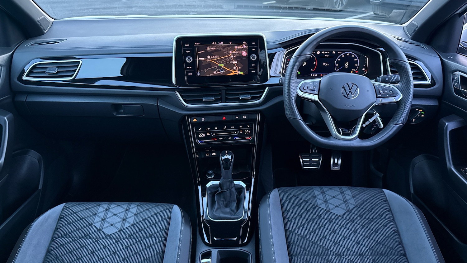 Used Volkswagen T-Roc 2025 for sale - 77342534: Photo 9