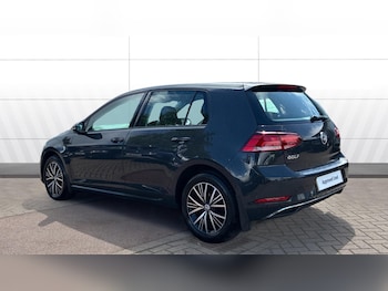 Used Volkswagen Golf 2017 for sale - 78775490: Photo
