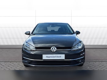 Used Volkswagen Golf 2017 for sale - 78775490: Photo