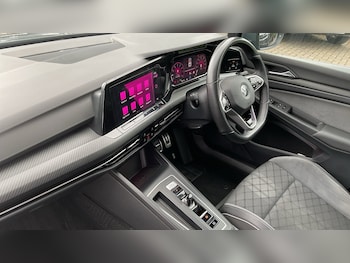 Used Volkswagen Golf 2021 for sale - 75535712: Photo