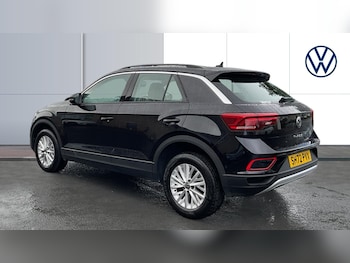Used Volkswagen T-Roc 2023 for sale - 75906502: Photo