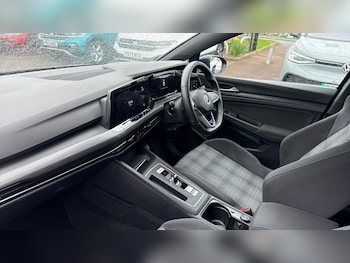 Used Volkswagen Golf 2022 for sale - 78092550: Photo