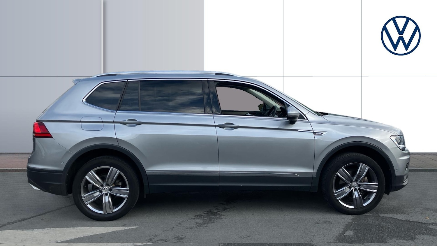 Used Volkswagen Tiguan Allspace 2021 for sale - 76384224: Photo 4
