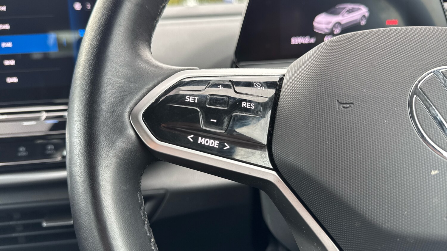 Used Volkswagen ID.4 2022 for sale - 77742497: Photo 17