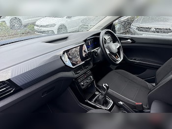 Used Volkswagen T-Cross 2023 for sale - 78540203: Photo