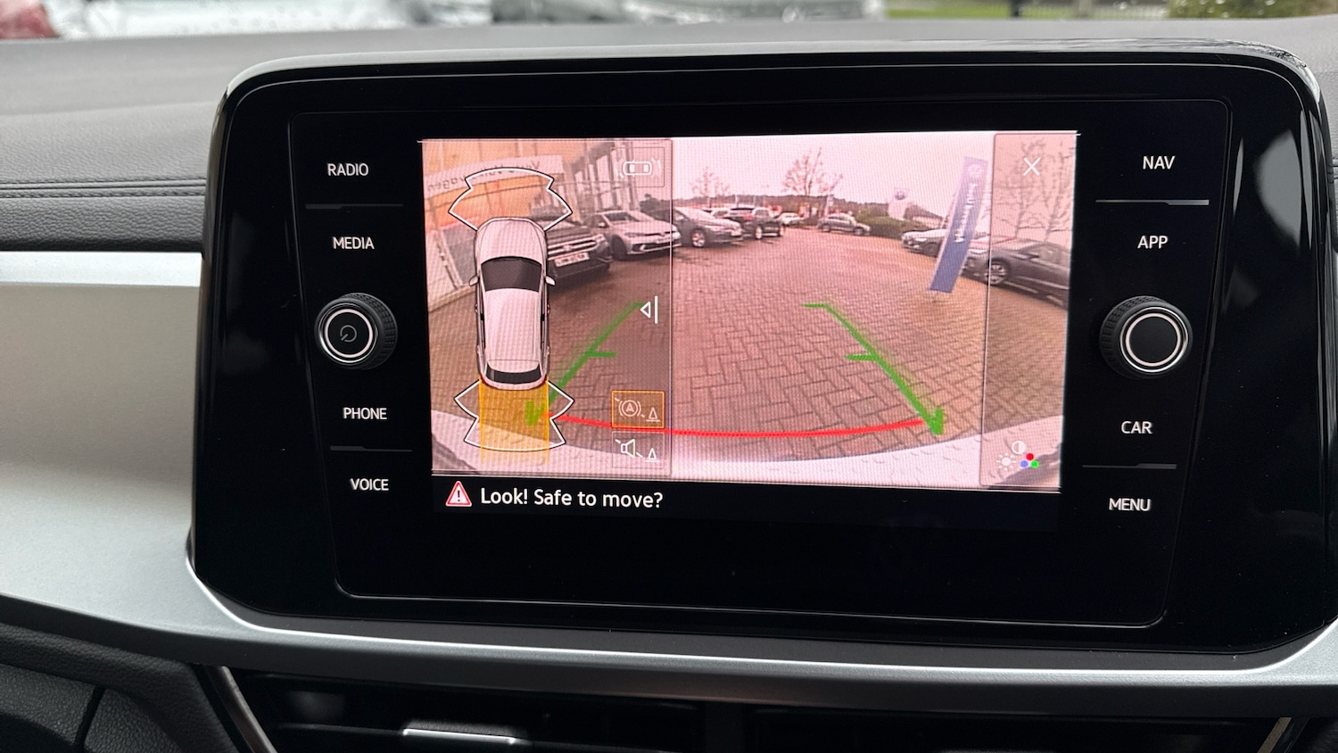 Used Volkswagen T-Roc 2025 for sale - 77350296: Photo 28