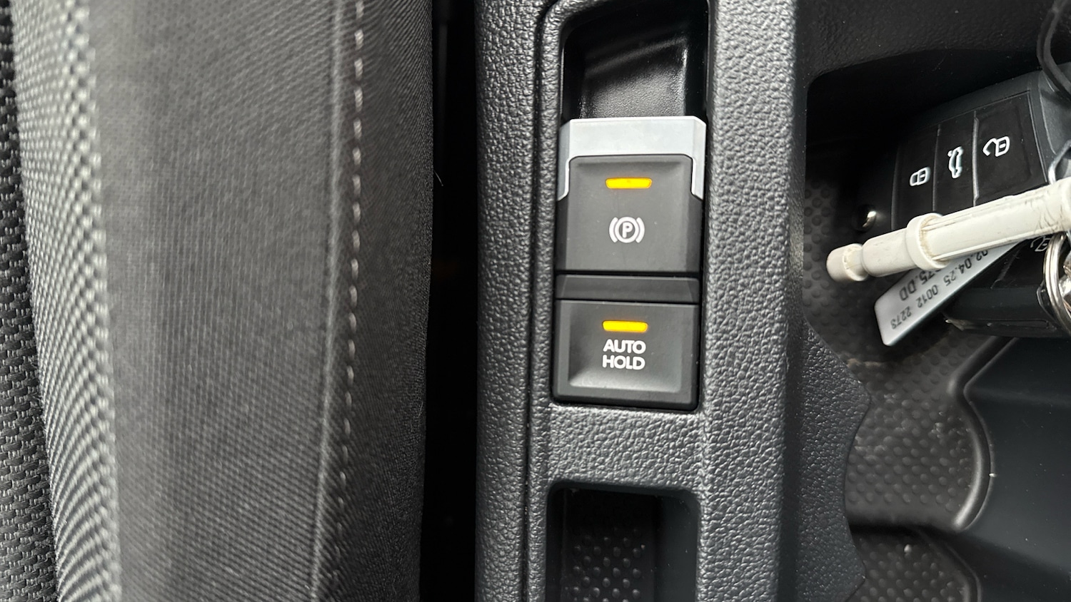 Used Volkswagen T-Roc 2025 for sale - 77350296: Photo 29