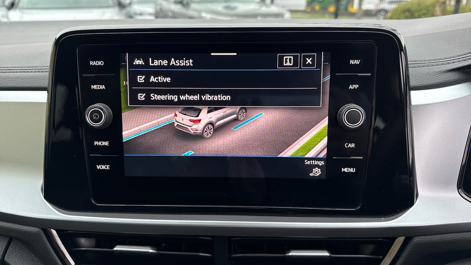 Used Volkswagen T-Roc 2025 for sale - 77350296: Photo 44