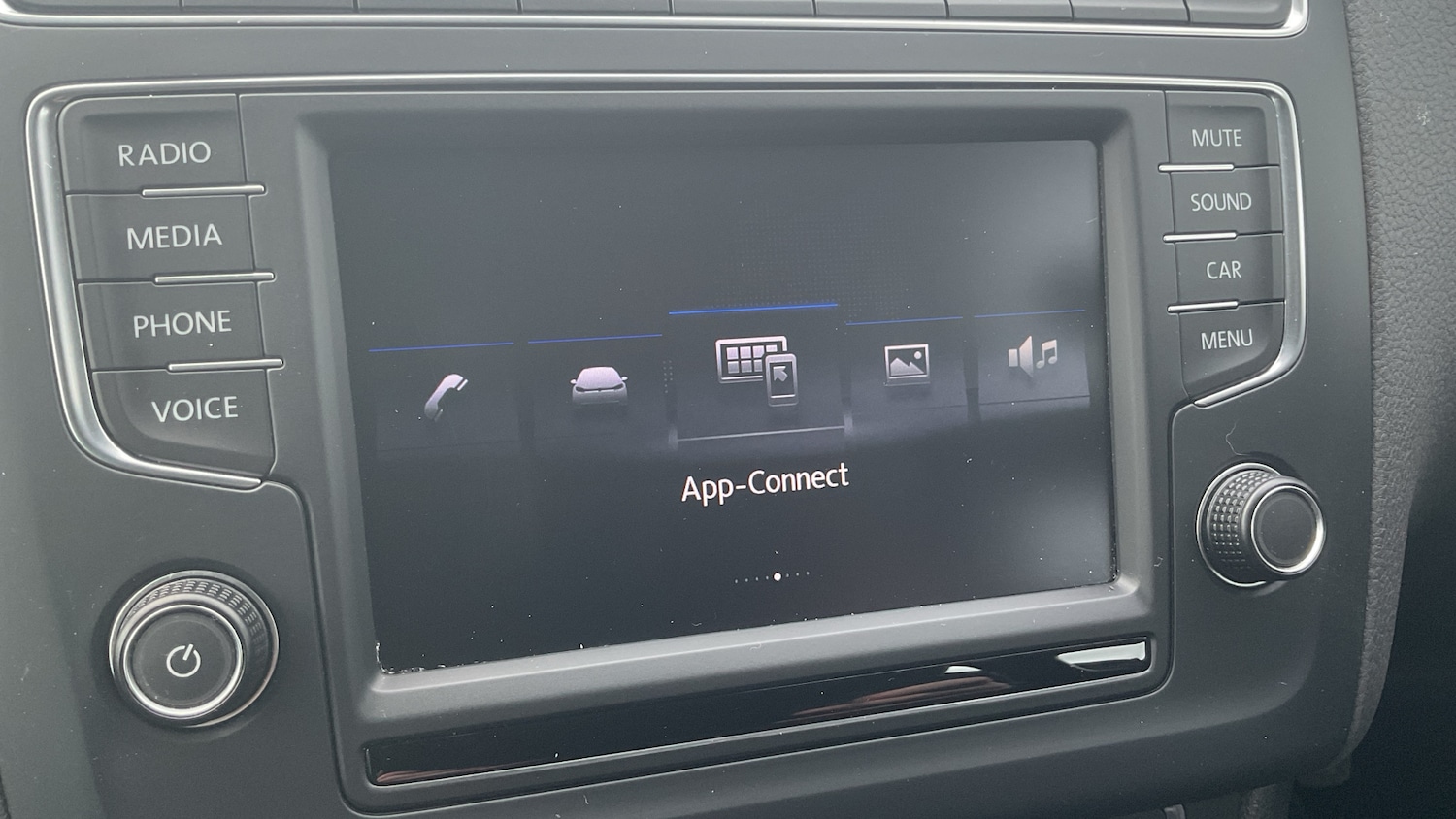 Used Volkswagen Polo 2017 for sale - 77766184: Photo 25