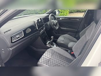 Used Volkswagen T-Roc 2026 for sale - 78906126: Photo