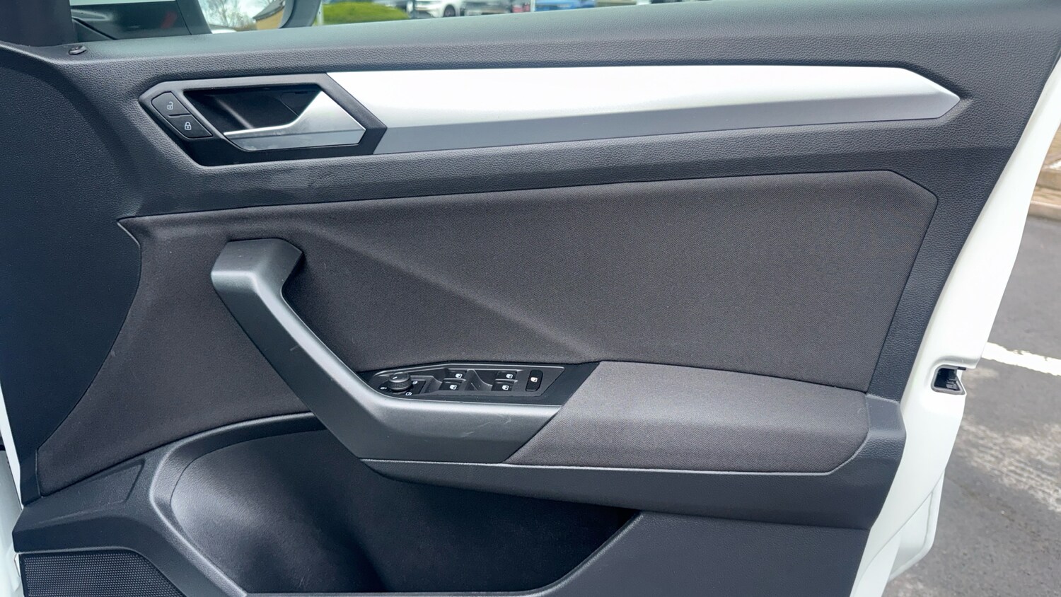 Used Volkswagen T-Roc 2023 for sale - 77917102: Photo 19