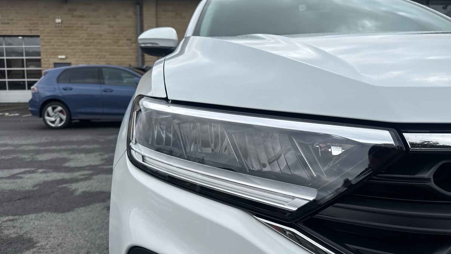 Used Volkswagen T-Roc 2023 for sale - 77917102: Photo 23