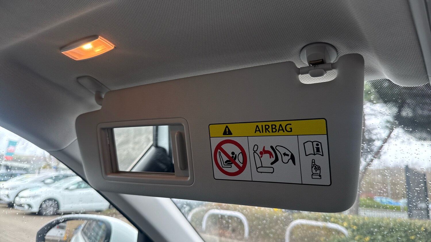 Used Volkswagen T-Roc 2023 for sale - 77917102: Photo 43