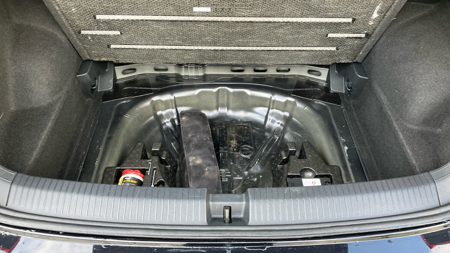 Used Volkswagen T-Roc 2022 for sale - 76971843: Photo 39