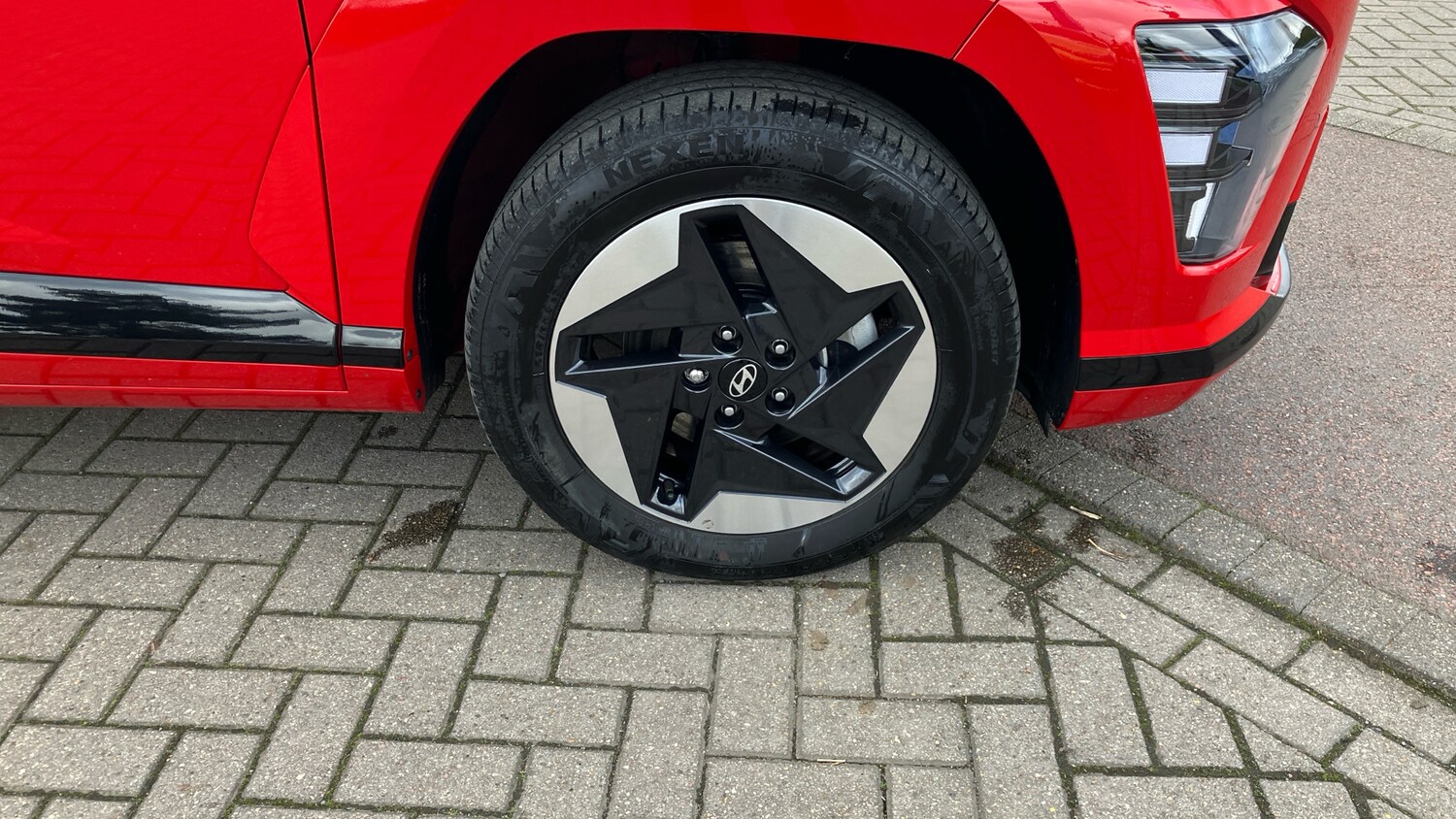 Used Hyundai KONA 2024 for sale - 77900902: Photo 31