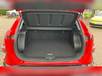 Used Hyundai KONA 2024 for sale - 77900902: Photo