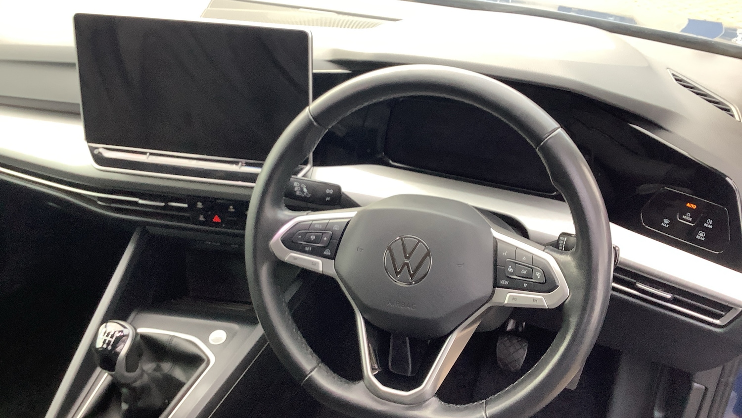 Used Volkswagen Golf 2024 for sale - 76230787: Photo 10