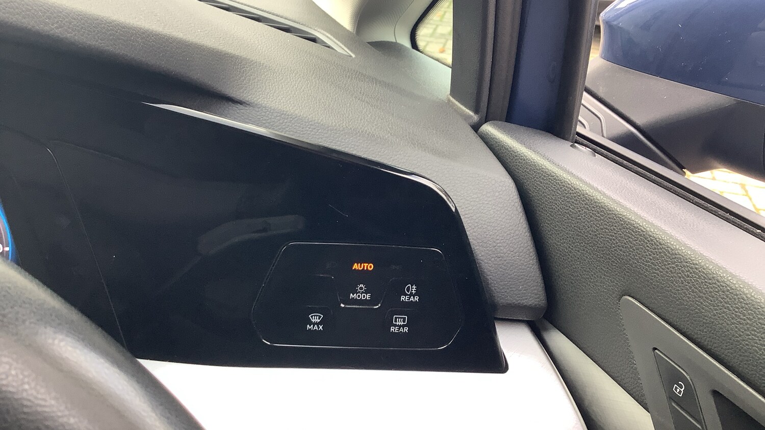 Used Volkswagen Golf 2024 for sale - 76230787: Photo 28