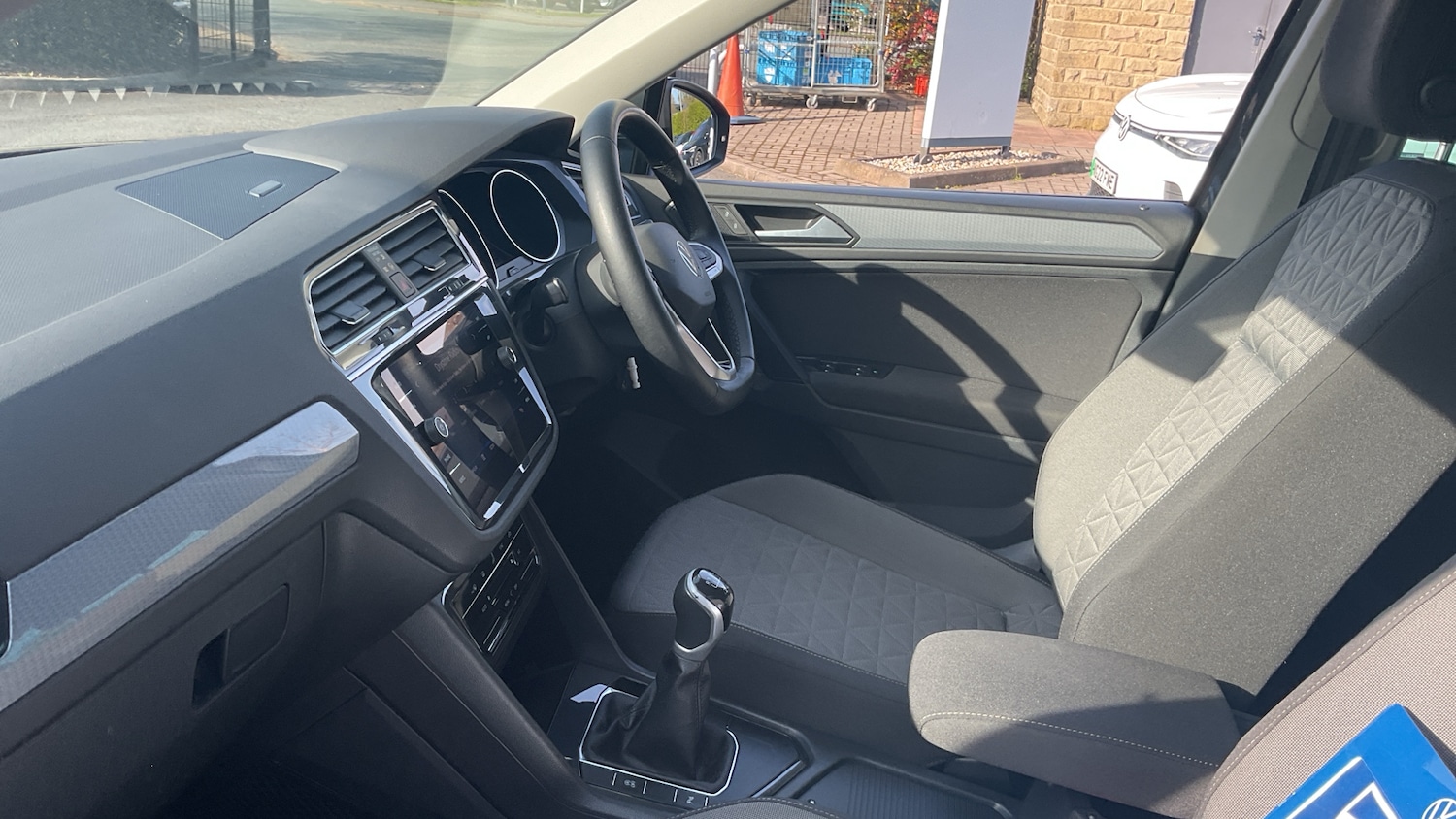 Used Volkswagen Tiguan 2022 for sale - 78164640: Photo 2