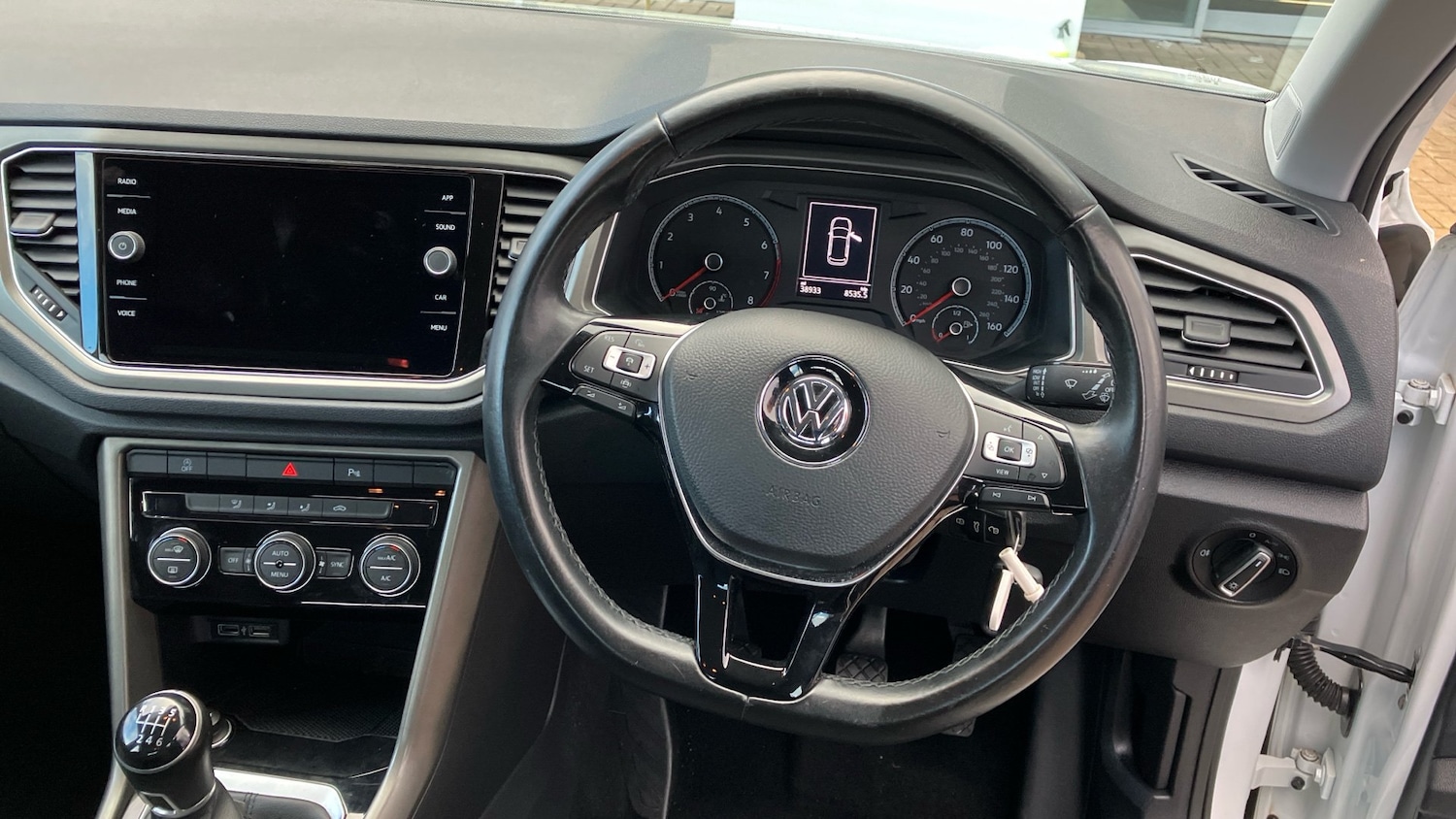 Used Volkswagen T-Roc 2020 for sale - 77061511: Photo 10