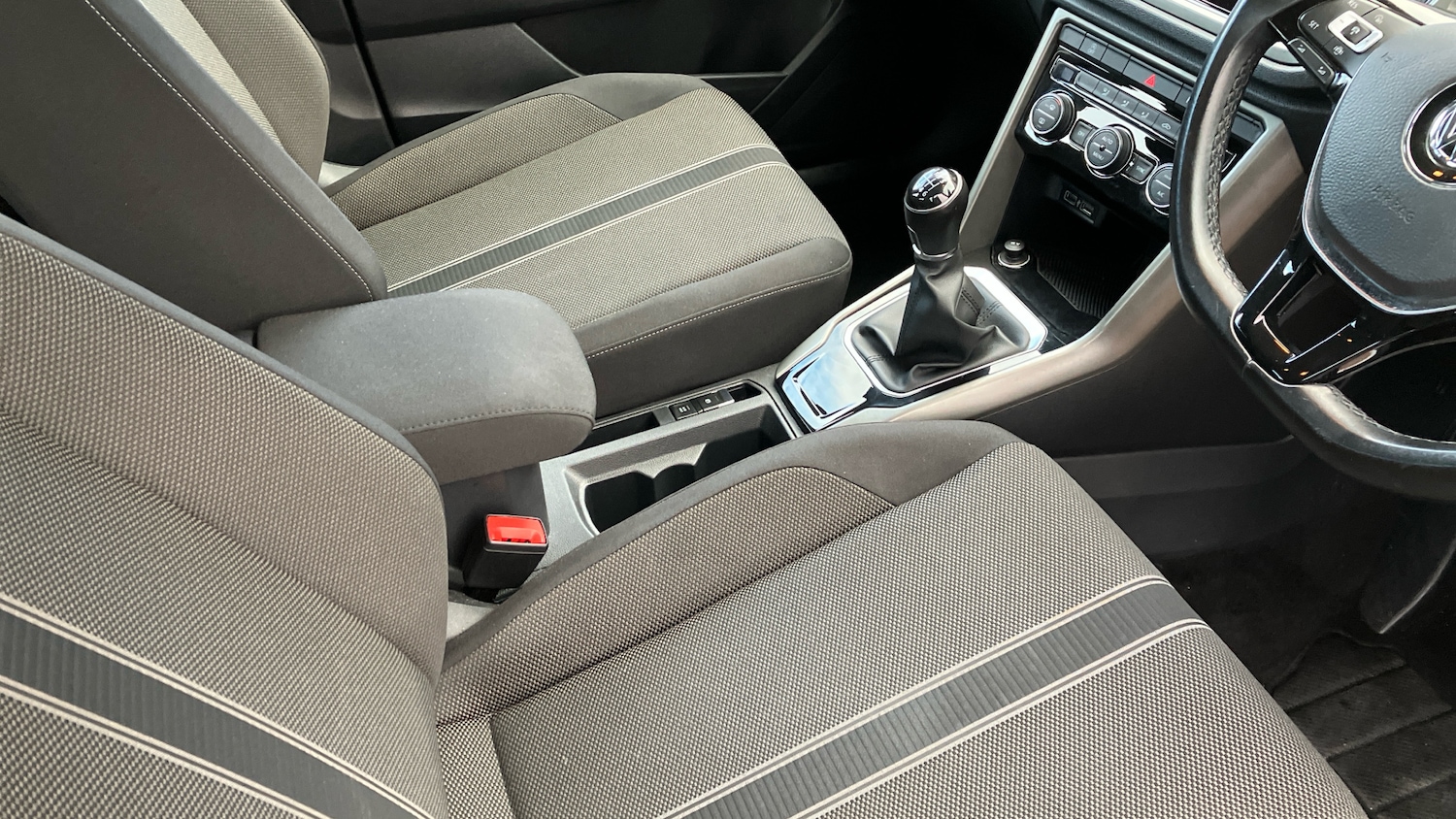 Used Volkswagen T-Roc 2020 for sale - 77061511: Photo 14